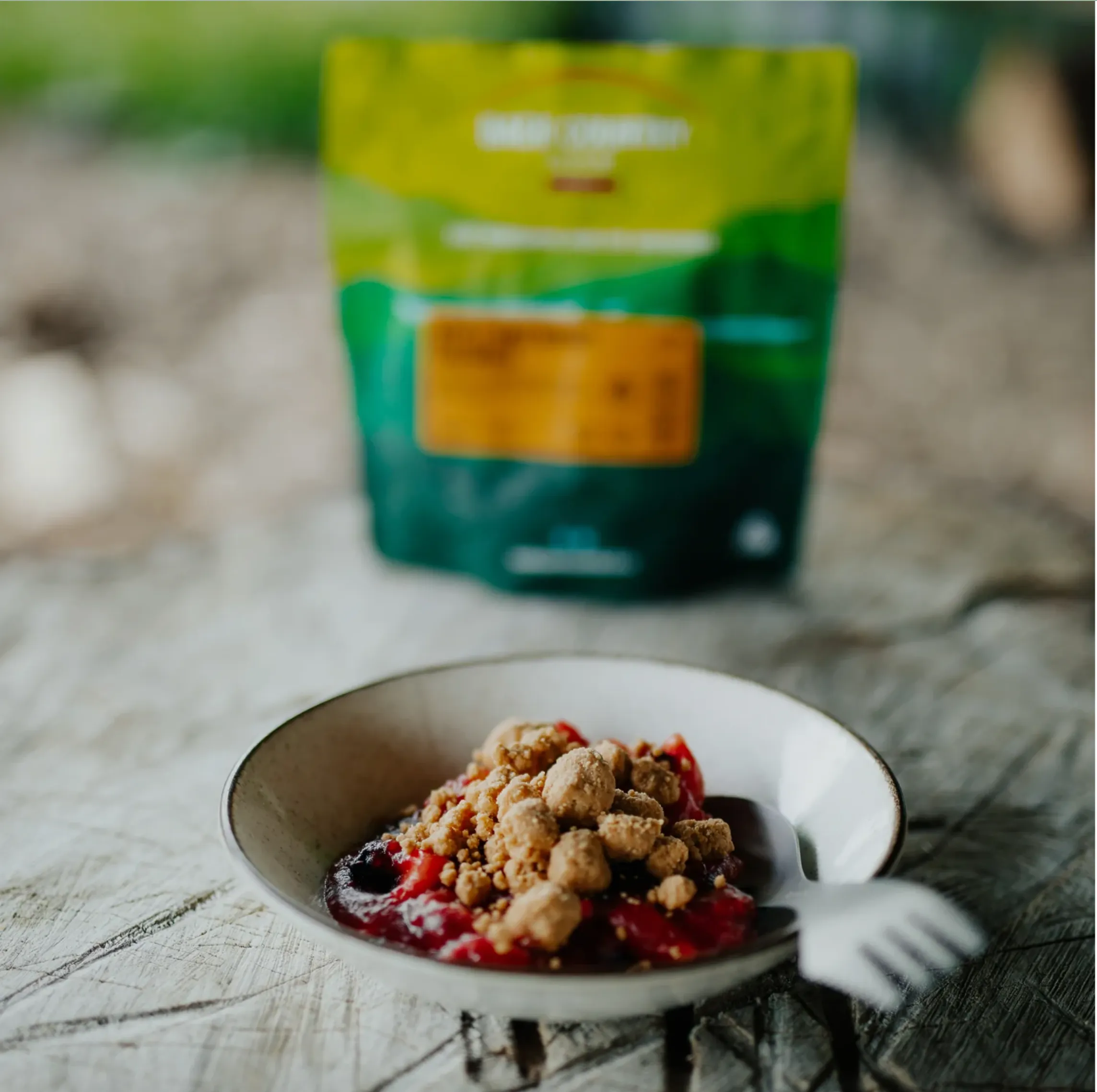 Back Country APPLE AND BERRY CRUMBLE