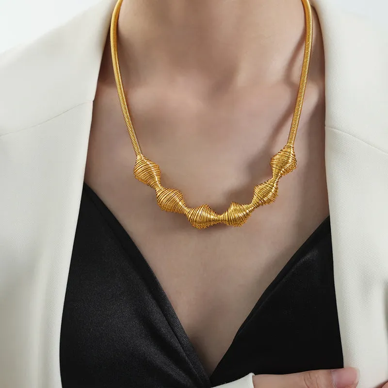 Golden Glow Retro Pendant Necklace for Women by Planderful - Everyday Genie Collection