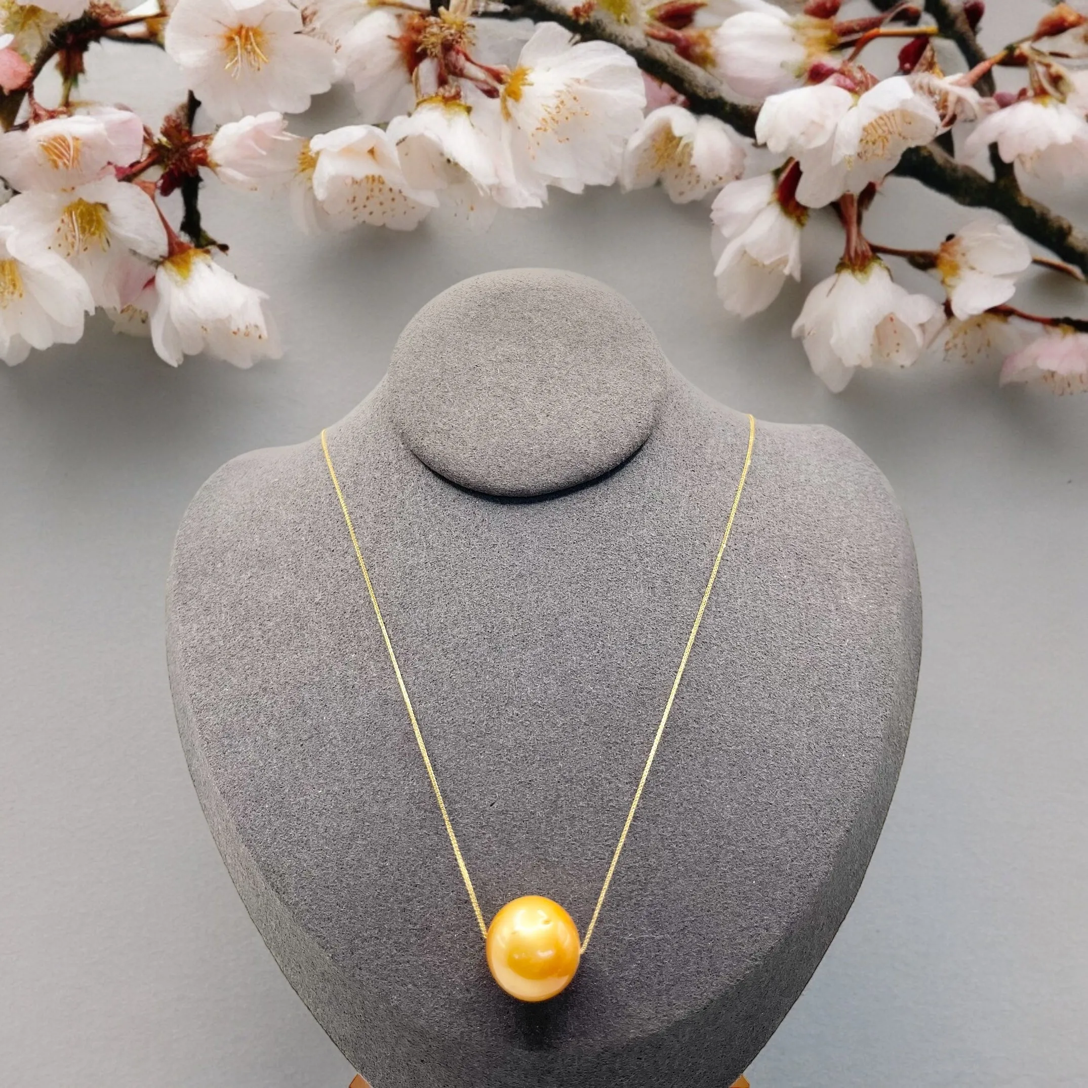 GOLDEN SOUTH SEA PEARL NECKLACE