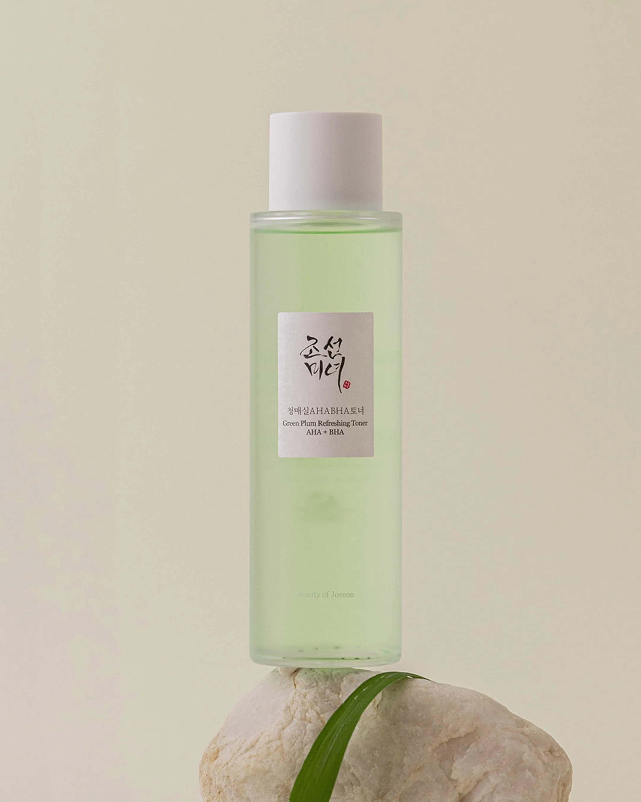 Green Plum Refreshing Toner : AHA   BHA