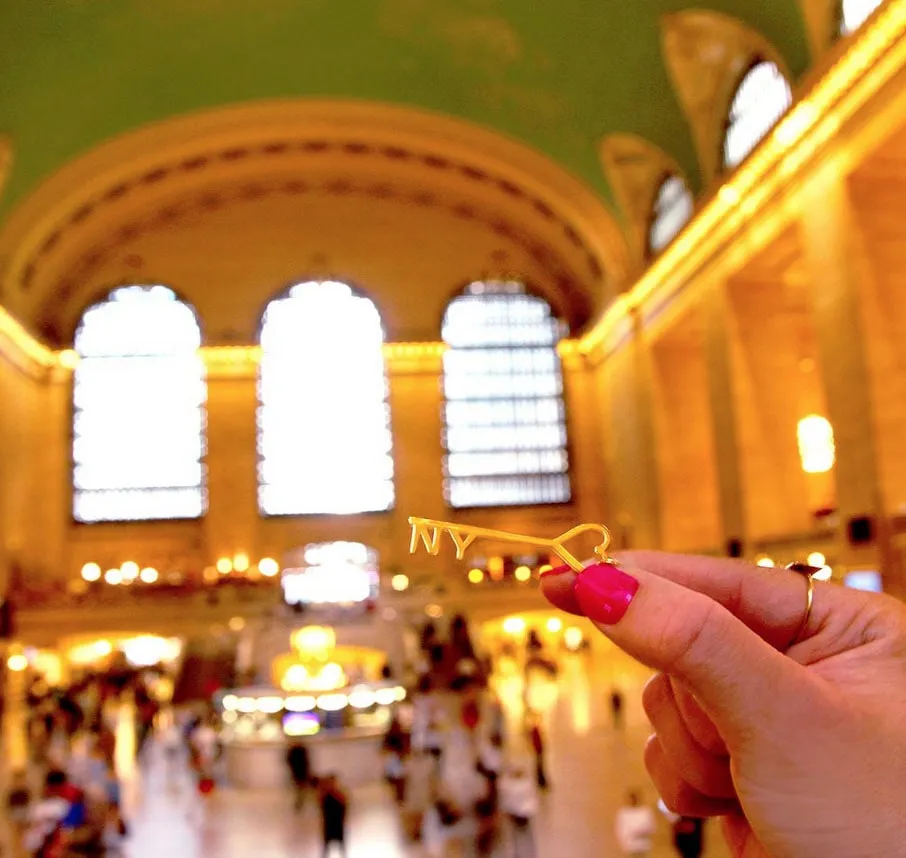 Key & Heart Charm New York City Gold