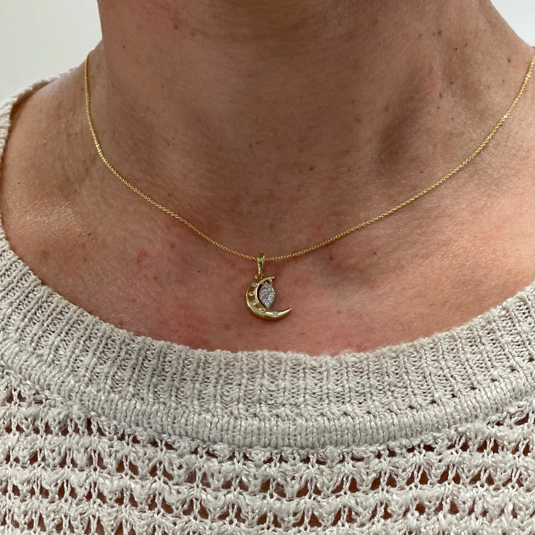 Yellow Gold Diamond Eternal Pendant